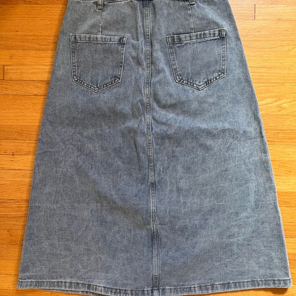 New Denim MIDI Skirt - Picture 2 of 4